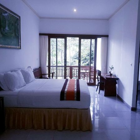 Ubud River Side House Hotel Buitenkant foto