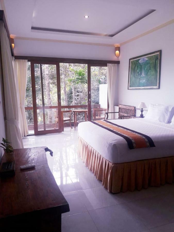Ubud River Side House Hotel Buitenkant foto